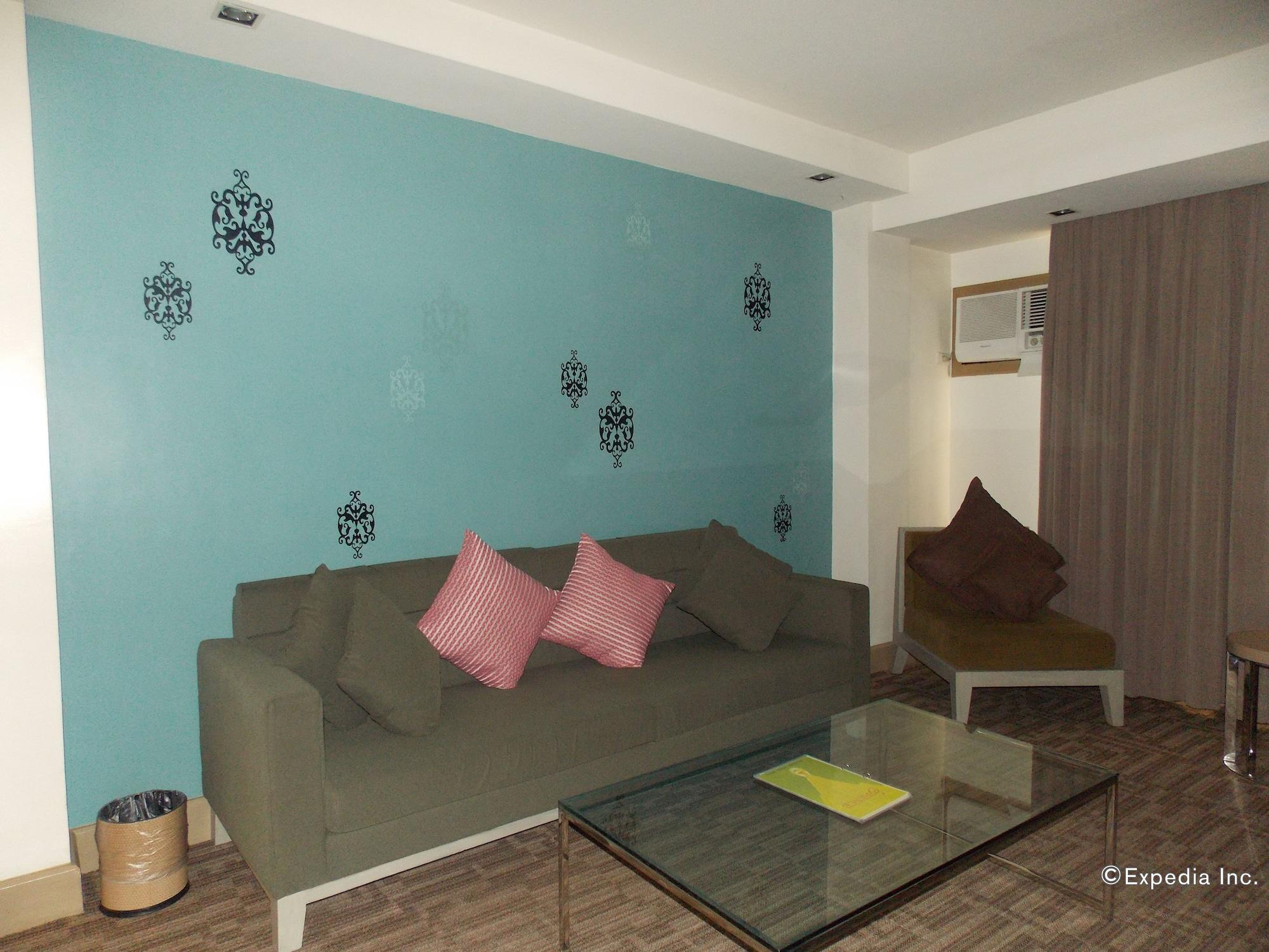 L'Fisher Hotel Bacolod Esterno foto