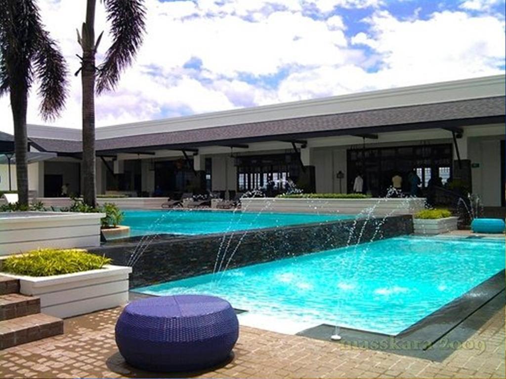 L'Fisher Hotel Bacolod Esterno foto