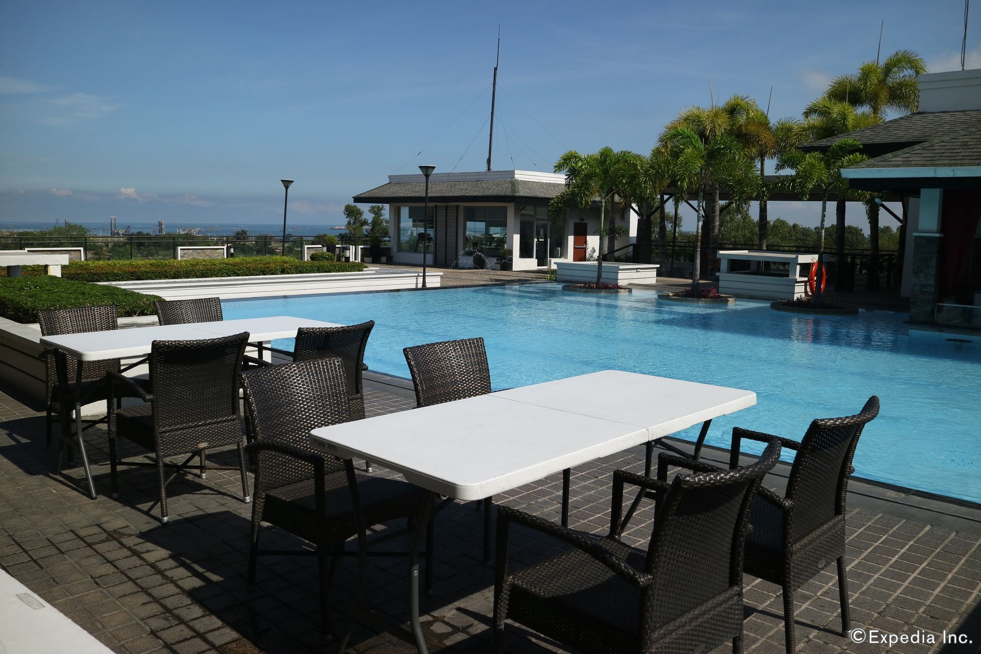 L'Fisher Hotel Bacolod Esterno foto