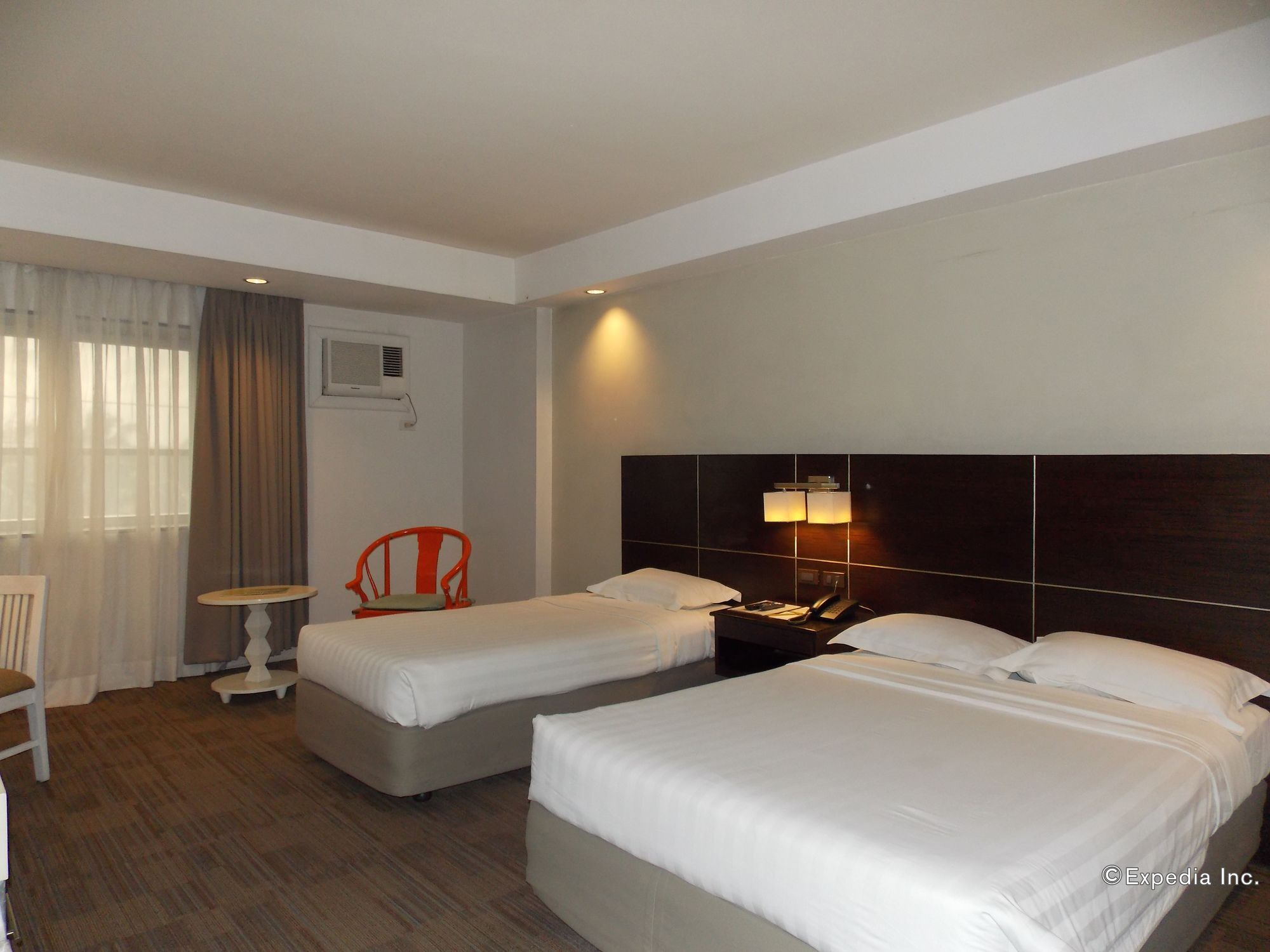 L'Fisher Hotel Bacolod Esterno foto